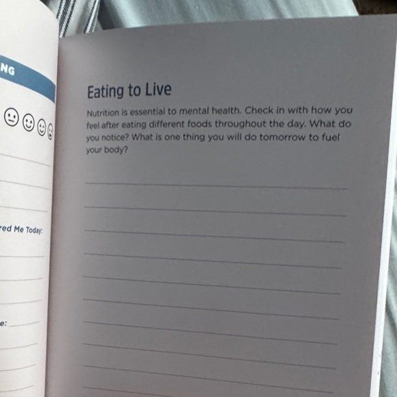 Mental Health Journal Daily Check-In - Orange and Yellow - Picture 4 of 16